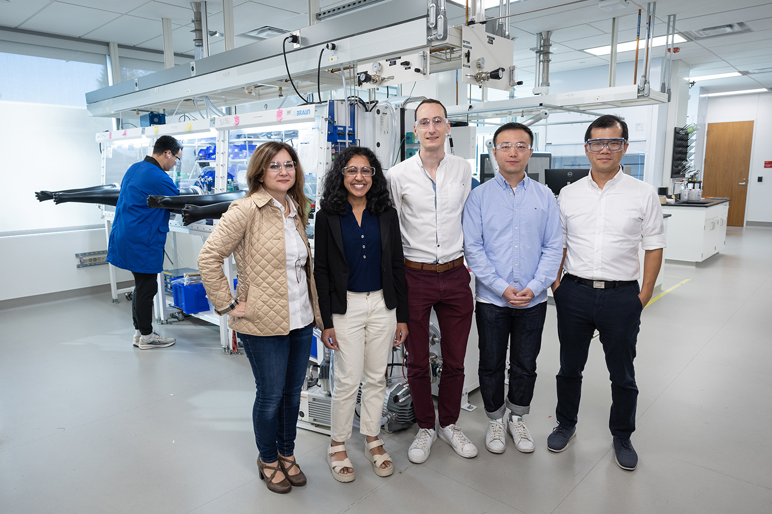 From left, Simona Onori, Devi Ganapathi, Alexis Geslin, Le Xu, and William Chueh in the SLAC-Stanford Battery Center.