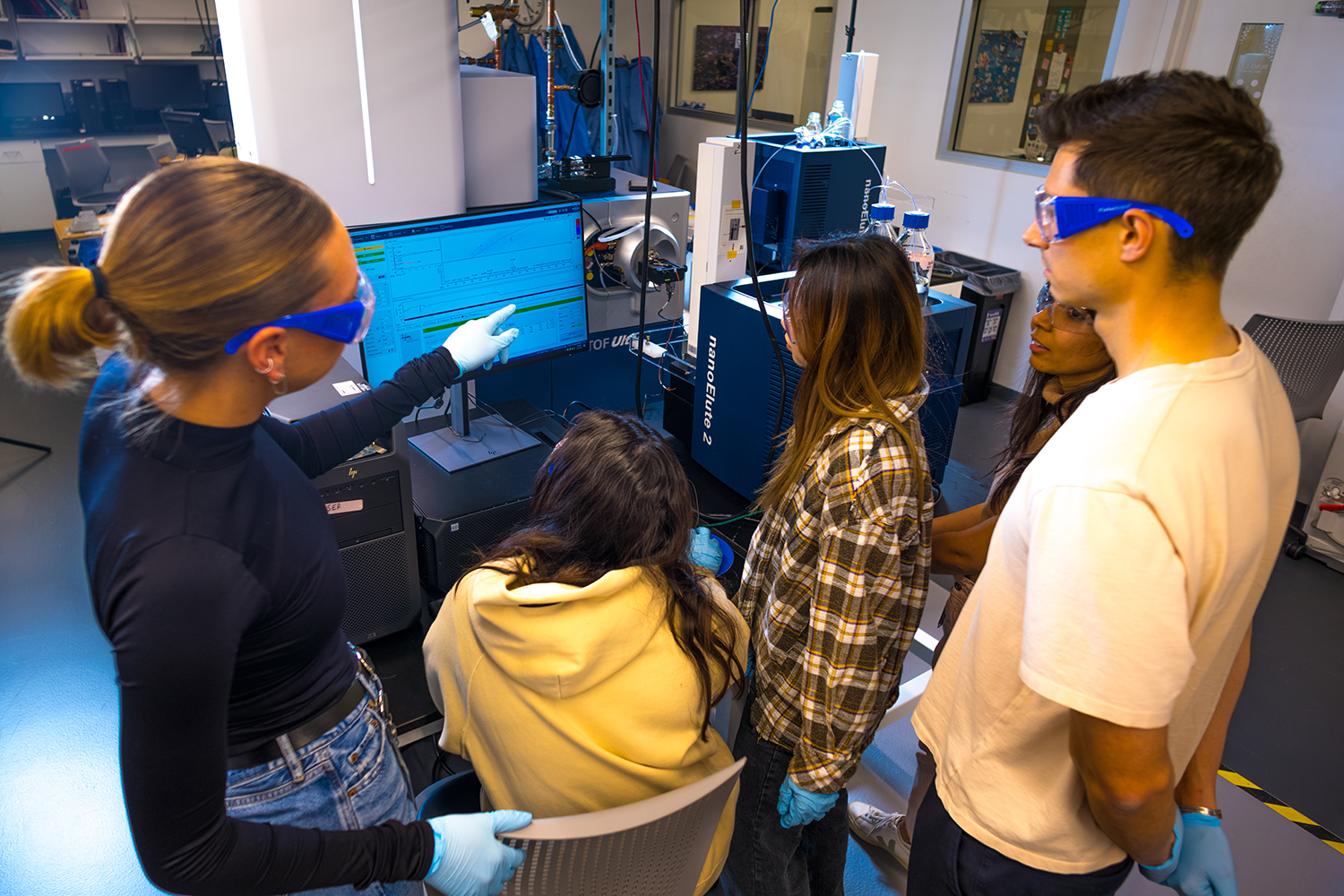 Jessica Layne, Ananya Jain, Adriana Chu, and Max Nisslein take turns practicing calibration.