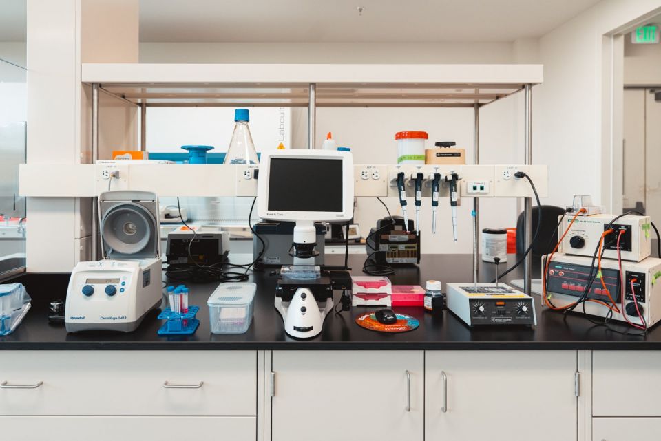A look inside Stanford’s expanded Biosafety Level 3 (BSL3) lab ...