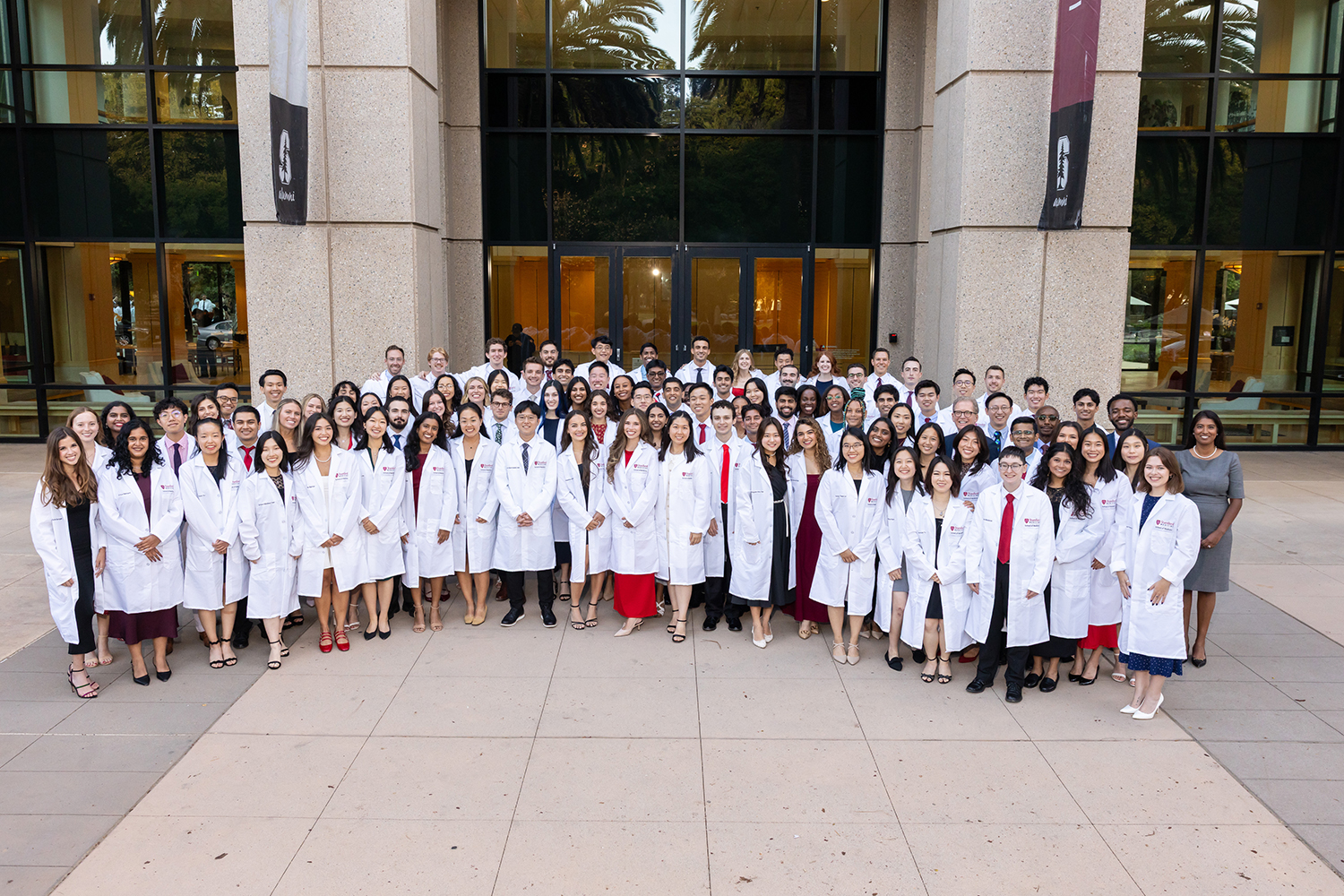 Group photo of the newest cohort of first-year medical students.