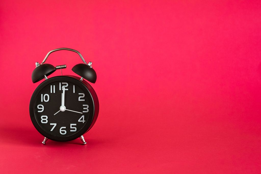 Image of an alarm clock.