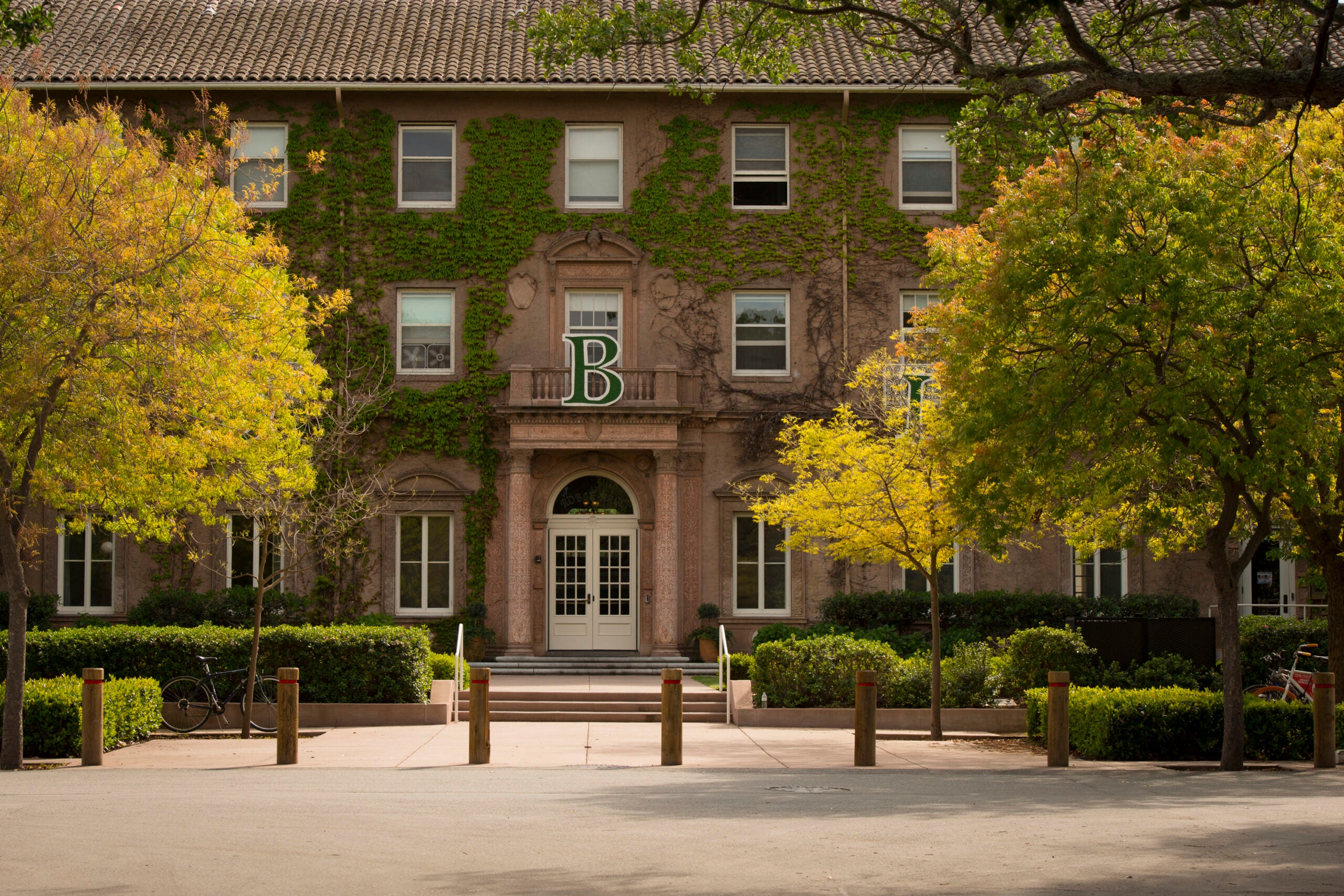 stanford housing assignments office