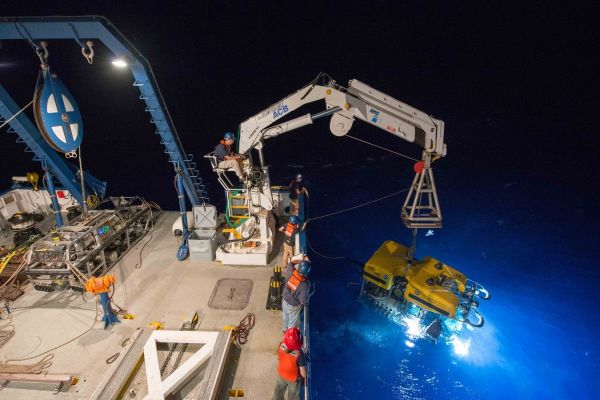 Nautilus crew deploys Hercules