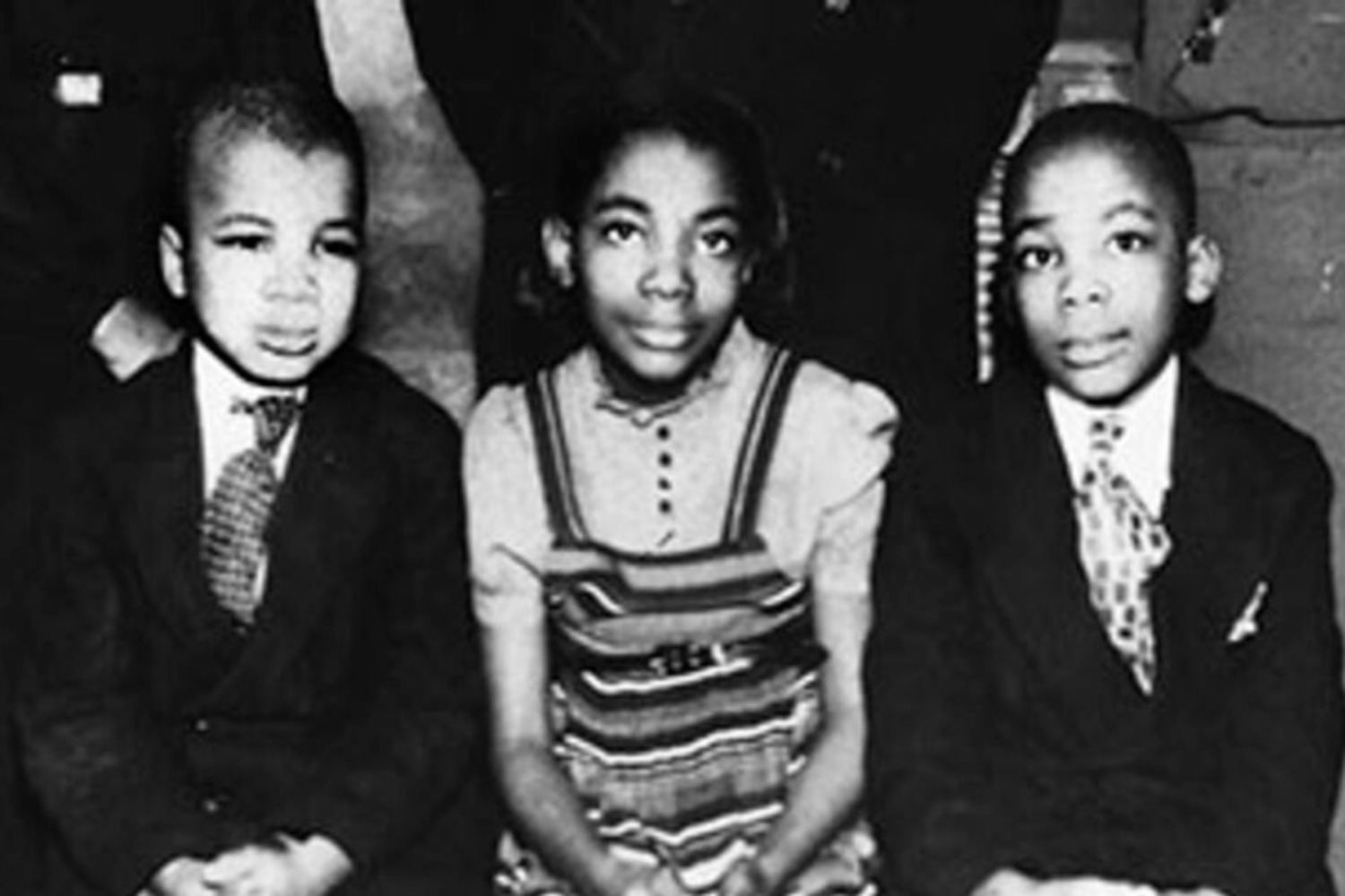 MLK as a kid with his siblings