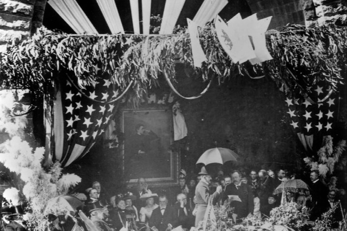 Photograph of President David Starr Jordan addressing the crowd at Stanford's opening day, October 1, 1891