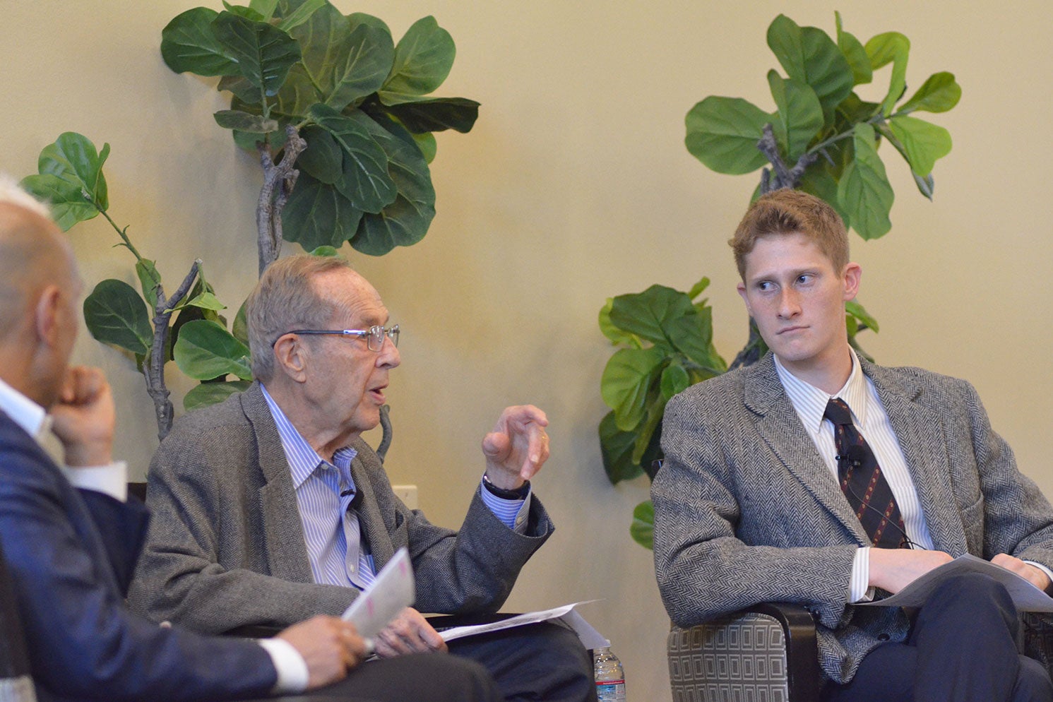 Former U.S. Secretary of Defense William J. Perry in conversation with Jonah Glick-Unterman, ’20, at a symposium hosted by the Stanford Nonproliferation Activism Project.