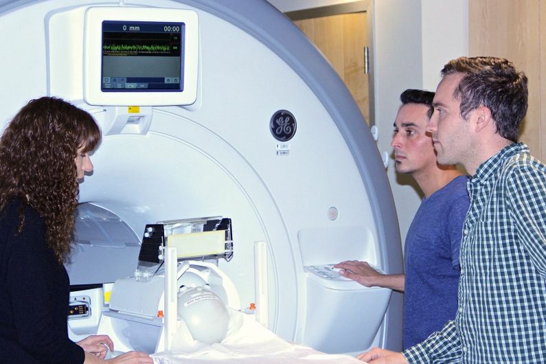 Stanford study shows development of face recognition entails brain ...