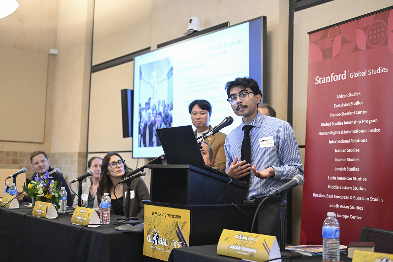 EPIC fellow and San Joaquin Delta College student Jourieal Quizin gives a presentation on his work at the an end-of-year symposium at Stanford. 