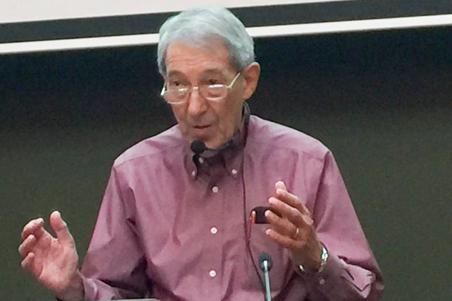Daniel Freedman giving a lecture